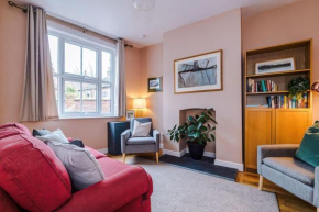 NEW! Spacious 2-Bed Home in Chester by 53 Degrees Property - Ideal for Couples & Groups - Sleeps 4!